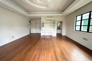 Tropicana Golf & Country Resort