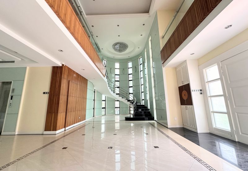 Tropicana Golf & Country Resort