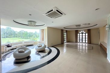 Tropicana Golf & Country Resort