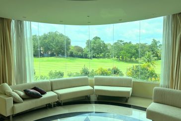 Tropicana Golf & Country Resort