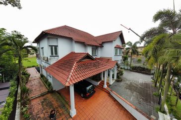 Tropicana Golf & Country Resort