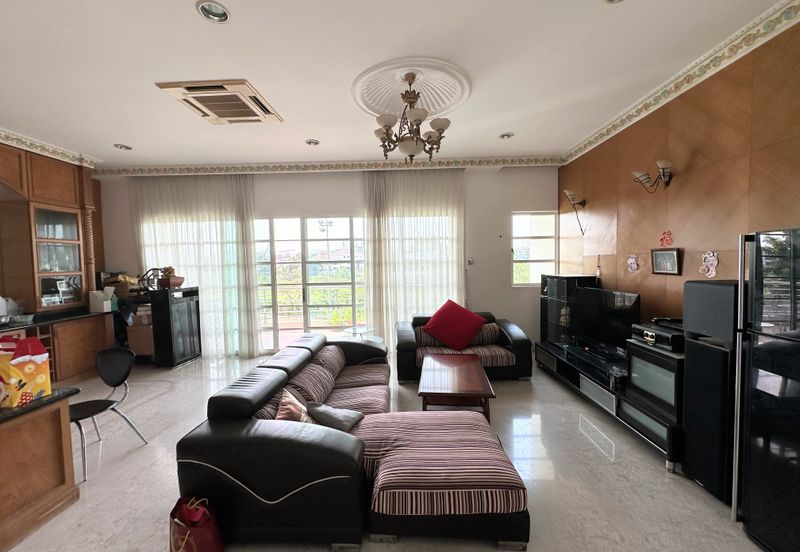 Tropicana Golf & Country Resort