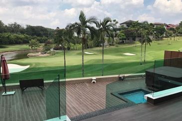 Tropicana Golf & Country Resort