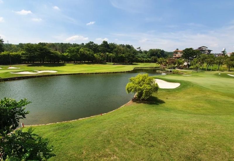 Tropicana Golf & Country Resort