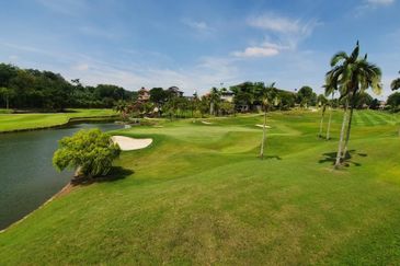 Tropicana Golf & Country Resort