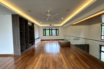 Modern Balinese Bungalow with Pool (move in condition)