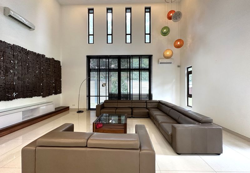 Modern Balinese Bungalow with Pool (move in condition)