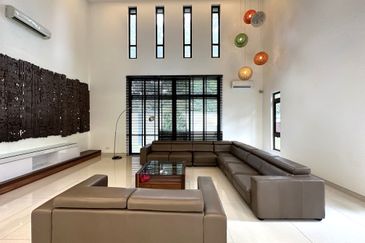 Modern Balinese Bungalow with Pool (move in condition)