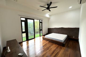 Modern Balinese Bungalow with Pool (move in condition)