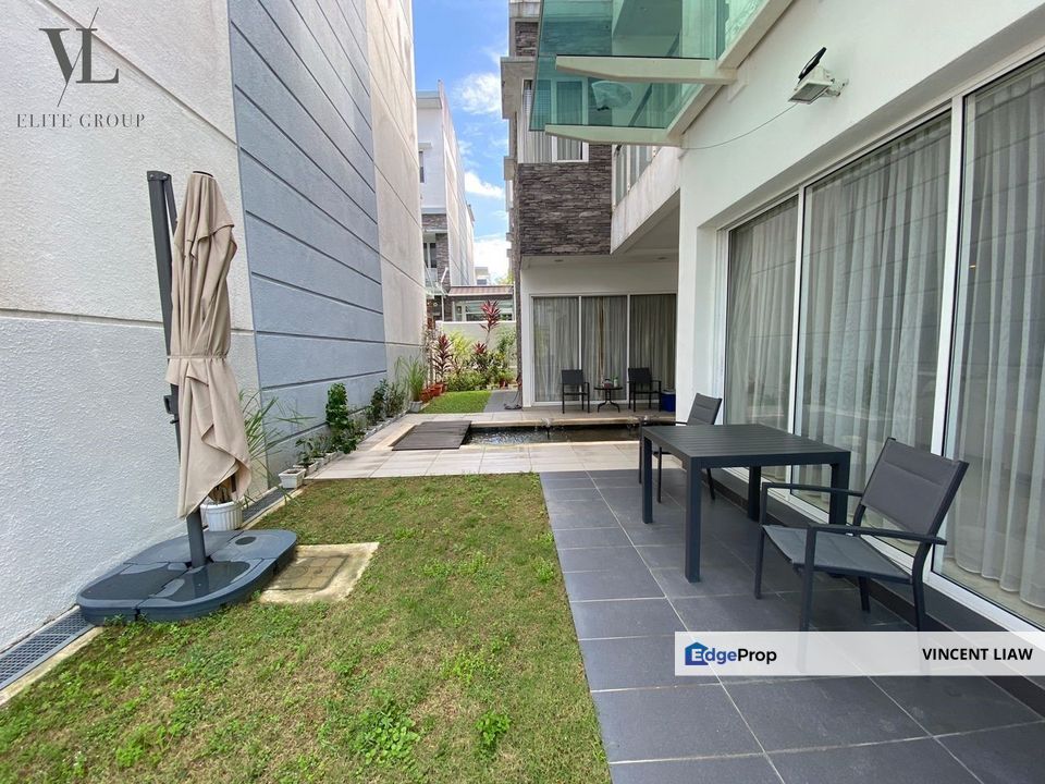 3 storey Freehold Bungalow with club facilities, Selangor, Bandar Utama