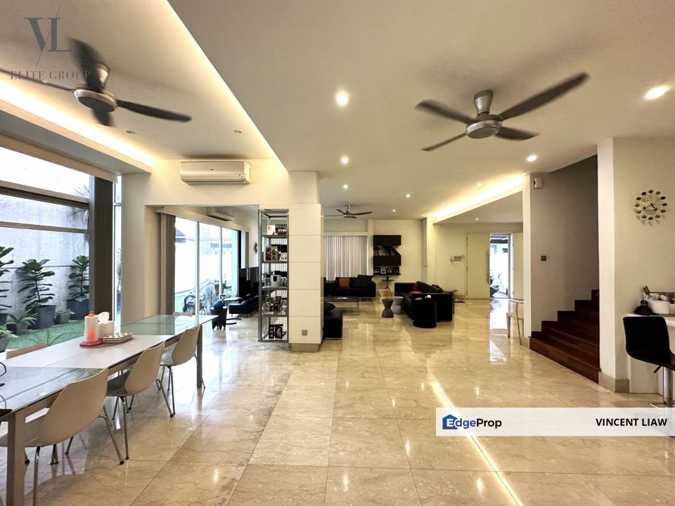 3 storey Freehold Bungalow with club facilities, Selangor, Bandar Utama