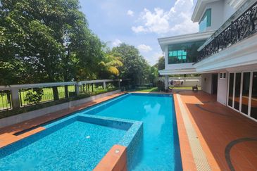 Tropicana Golf & Country Resort