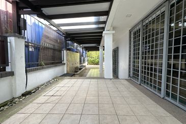 Tropicana Golf & Country Resort