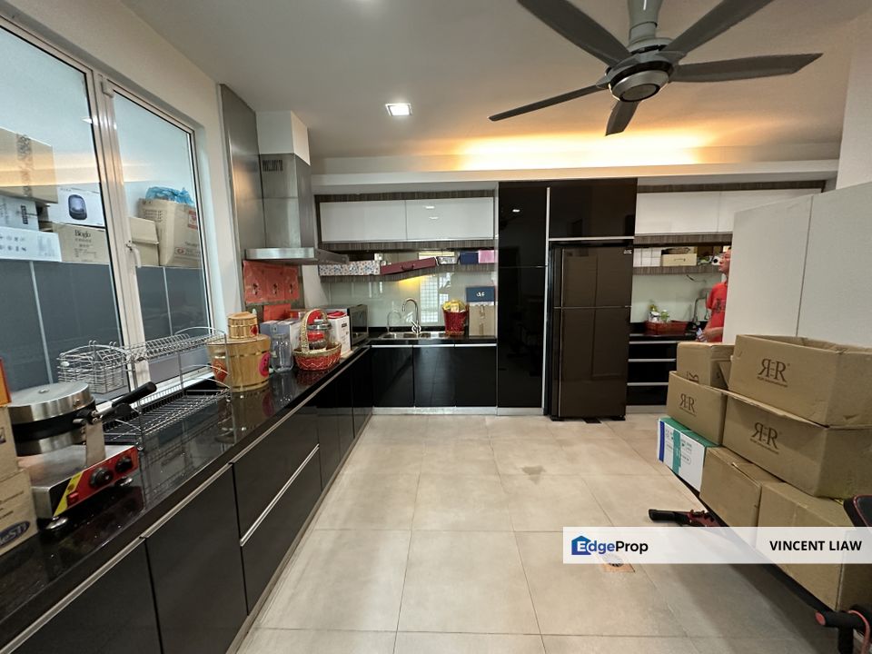 freehold 2 story Semi-D, Selangor, Ara Damansara