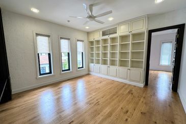 2 Story Bungalow with Pool (move in condition)