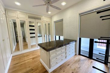 2 Story Bungalow with Pool (move in condition)