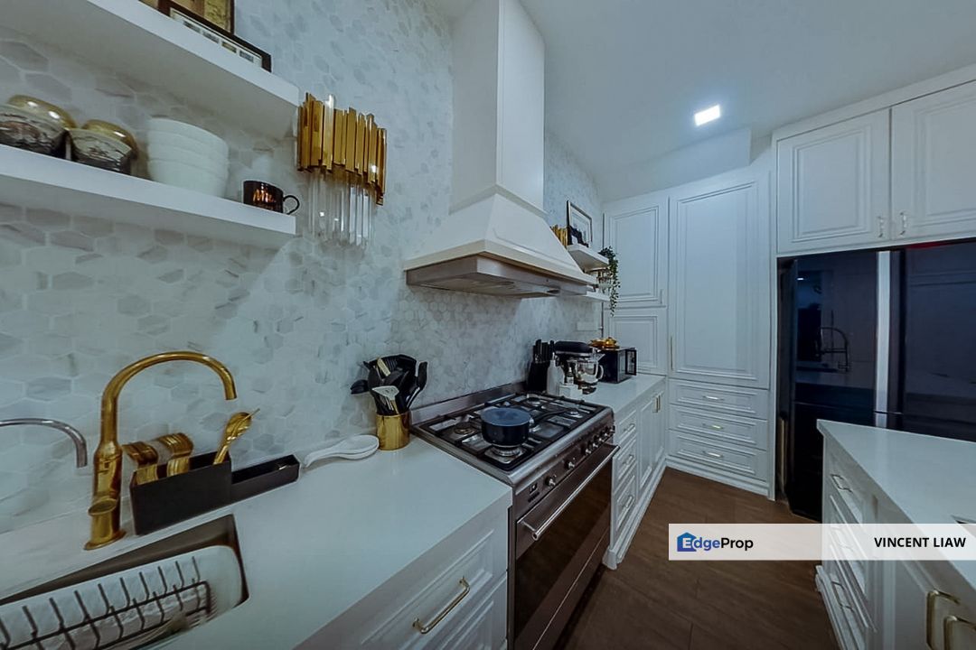 Section 5, Kota Damansara - Fully Renovated, Selangor, Kota Damansara