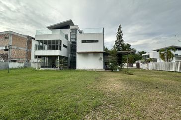 Seksyen 11, Kota Damansara