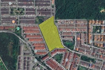 Jalan Semenyih Mewah 8