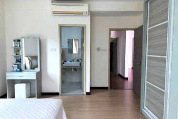 Bayshore Condominium