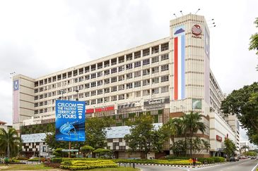 Centre Point 2nd Floor Shoplot For Sale @ Kota Kinabalu, Sabah