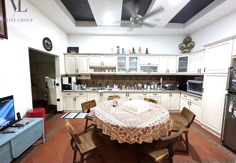 Seksyen 8, Kota Damansara