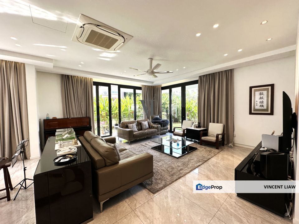 2 storey bungalow with swimming pool, Selangor, Kota Damansara