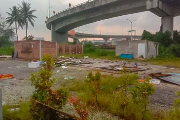 Jalan Batu Tiga Lama