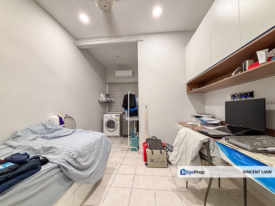 Bayu Damansara, End Lot Link House, Selangor, Kota Damansara