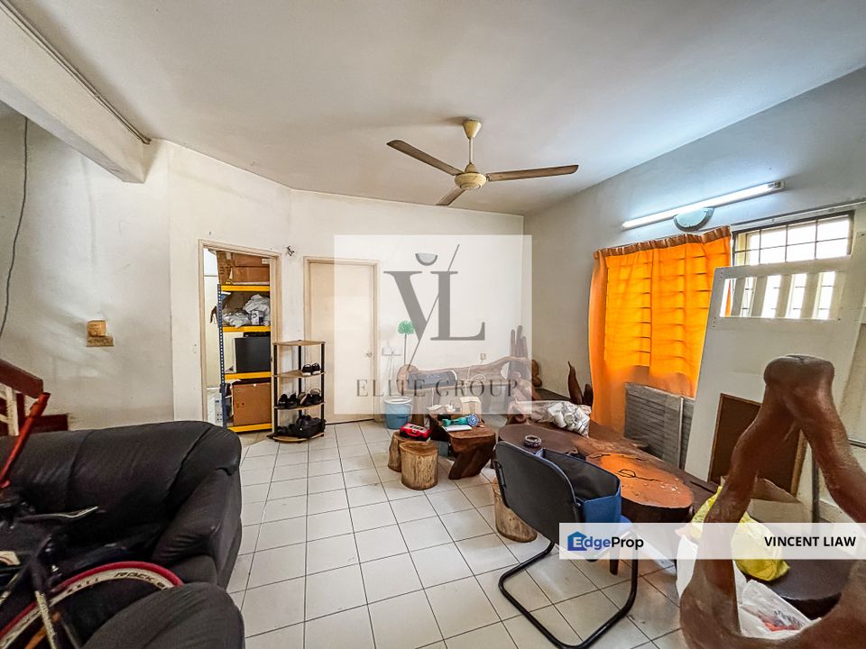 Section 5, End Lot Terraced House, Selangor, Kota Damansara