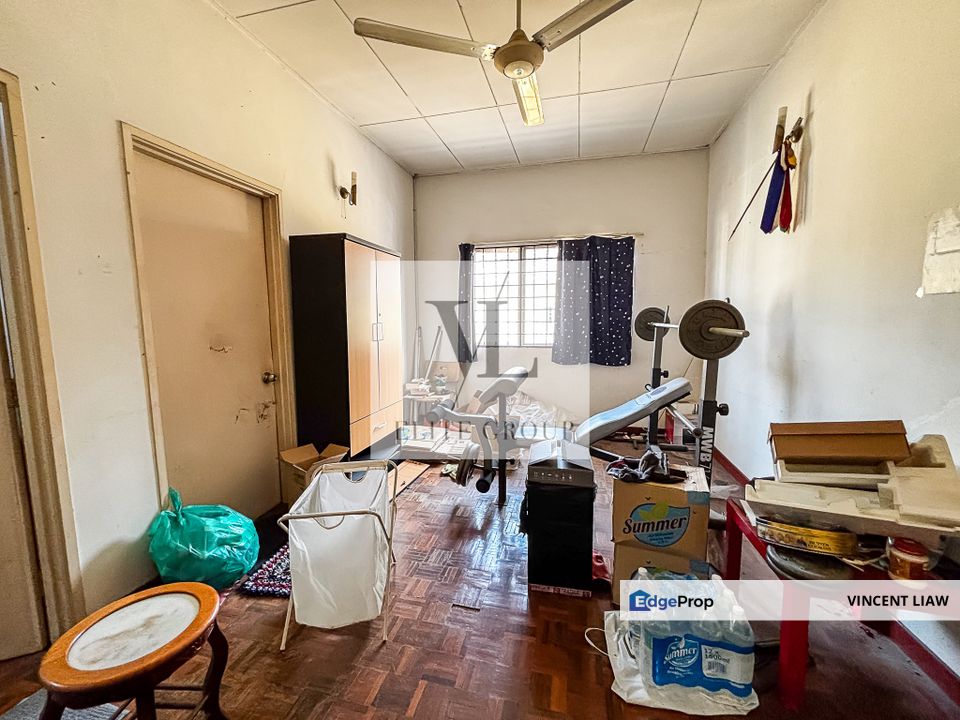 Section 5, End Lot Terraced House, Selangor, Kota Damansara