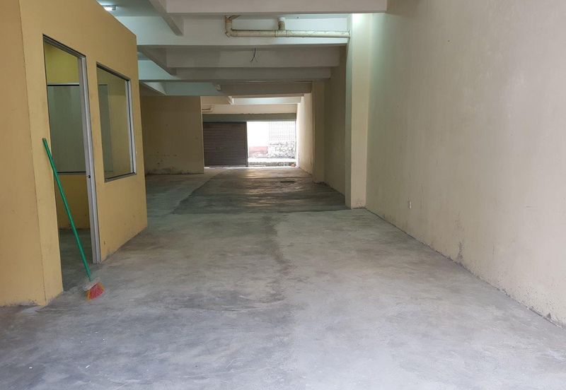 Tenanted Shop at Taman Orkid for Sale