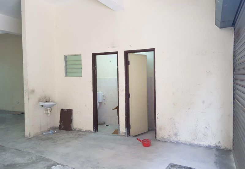 Tenanted Shop at Taman Orkid for Sale