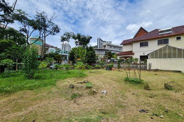 Bungalow Land Gate Guarded Facing Genting Highlands and Corner Unit