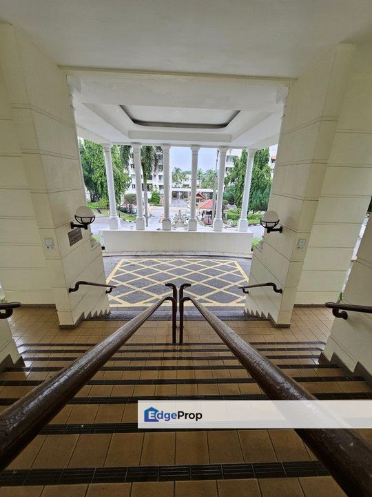 Freehold 2 Bedroom at Bangsar Tivoli Villas, Kuala Lumpur, Bangsar