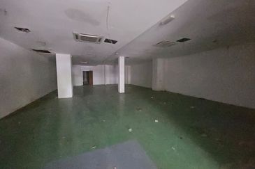 Corner Shoplot on Ground Floor at Tropics Shopping Center