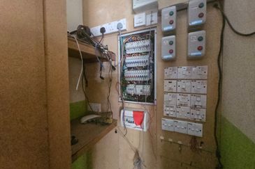 Corner Shoplot on Ground Floor at Tropics Shopping Center