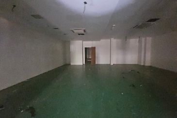 Corner Shoplot on Ground Floor at Tropics Shopping Center