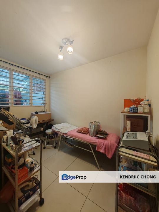 2 storey freehold landed owner migrated only sell the house, Selangor, Ampang