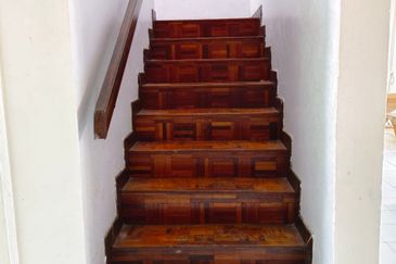 Jalan Suasana, Bandar Tun Hussein Onn