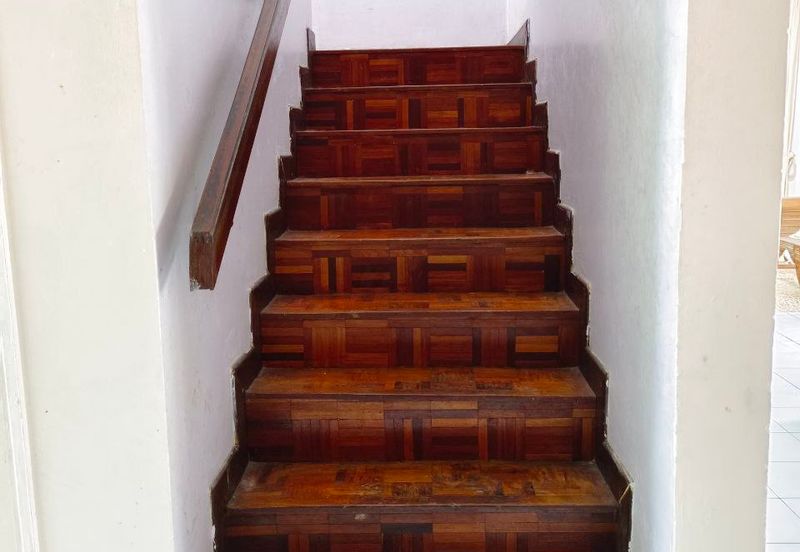 Jalan Suasana, Bandar Tun Hussein Onn