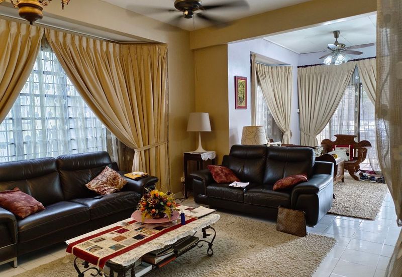 Jalan Suasana, Bandar Tun Hussein Onn