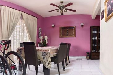 Jalan Suasana, Bandar Tun Hussein Onn