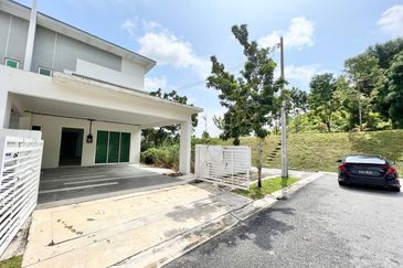 HIJAYU 3A @ BANDAR SRI SENDAYAN