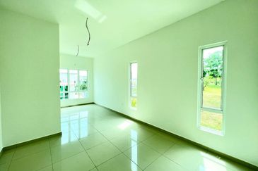 HIJAYU 3A @ BANDAR SRI SENDAYAN