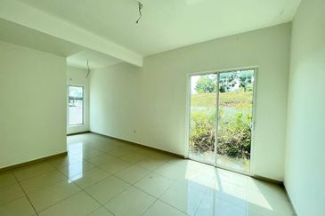 HIJAYU 3A @ BANDAR SRI SENDAYAN