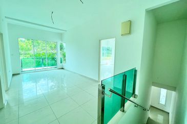 HIJAYU 3A @ BANDAR SRI SENDAYAN