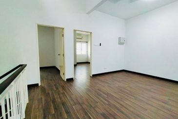 NILAI IMPIAN (LAMAN AZALEA)