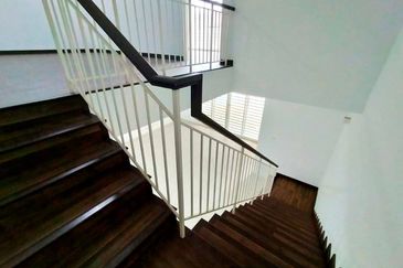 NILAI IMPIAN (LAMAN AZALEA)