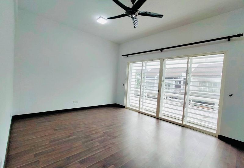 NILAI IMPIAN (LAMAN AZALEA)